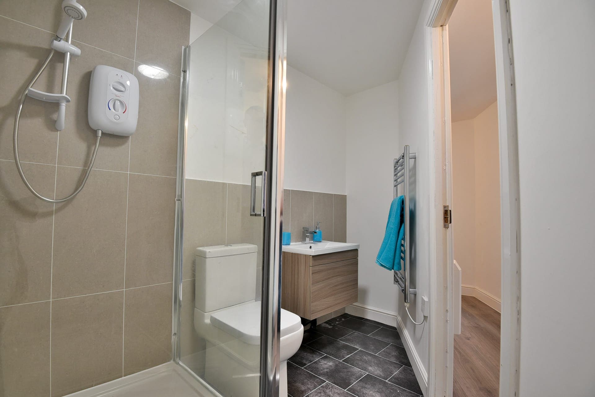En-suite shower room